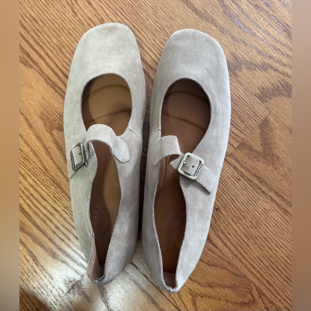 Women's Beige Kirk-Ease Mary Jane Style Suede Flats - Picture 2 of 5